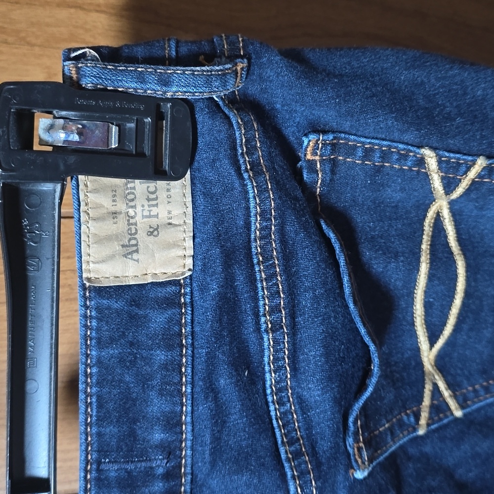 Abercrombie & Fitch 0S Skinny Jeans - Picture 3 of 3
